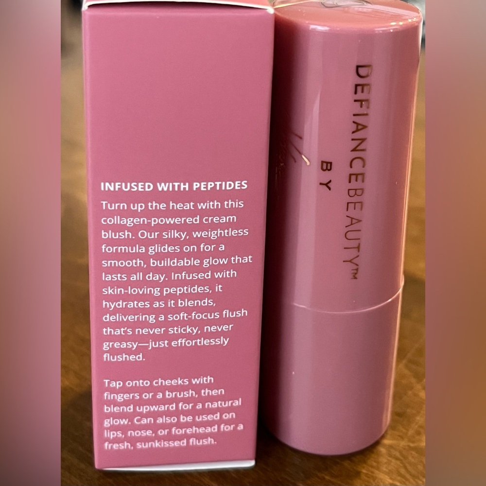 🌻 Defiance Beauty Silk Peptide Blush - Full Size NEW in Box Bunde - Picture 2 of 4